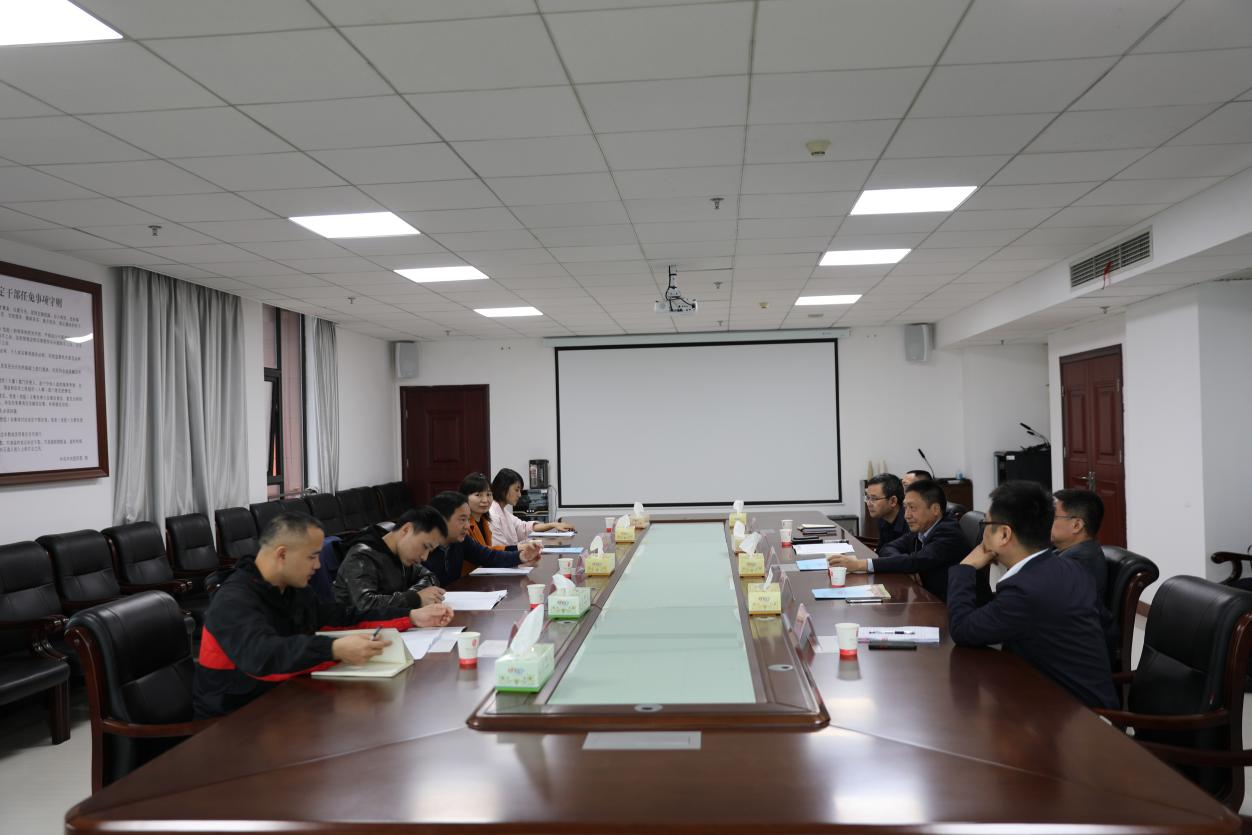 市委宣传部副部长喻华军一行到中国·MK体育（恩波利）官方网站调研