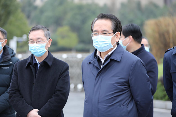 中华全国总工会党组成员谭天星一行到中国·MK体育(恩波利)官方网站调研