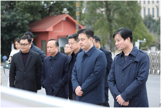 市人民政府副市长白云峰到中国·MK体育(恩波利)官方网站调研