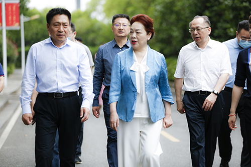 省人社厅党组书记、厅长唐白玉一行到中国·MK体育（恩波利）官方网站调研湖南省第一届职业技能大赛筹备情况