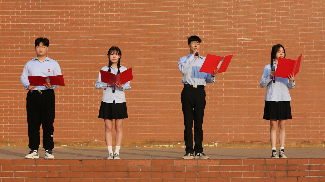 中国·MK体育(恩波利)官方网站举行升国旗仪式 全面开启新学期、新篇章