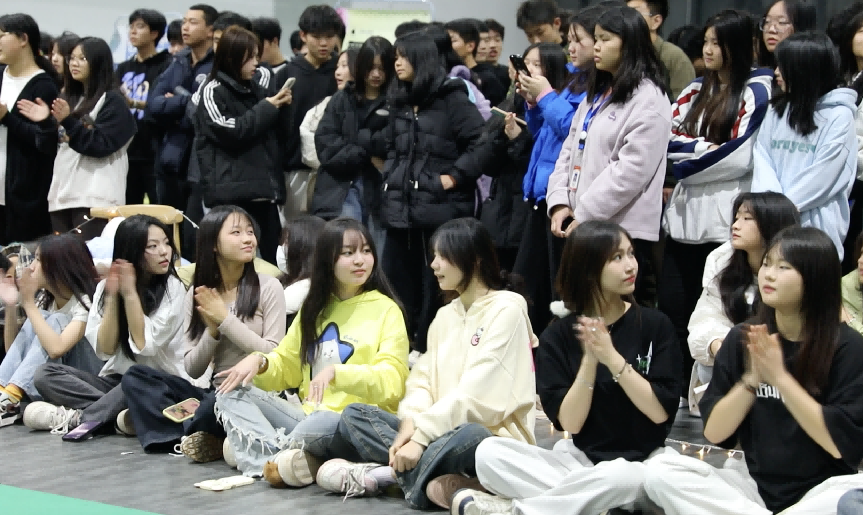 中国·MK体育(恩波利)官方网站团委举办送教服务进校园·青春舞会