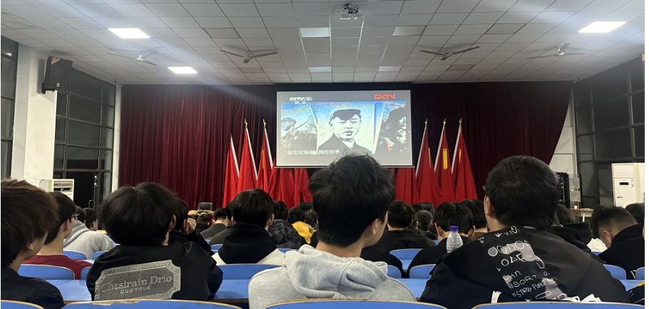 航空工程系——争做新时代追“锋”人