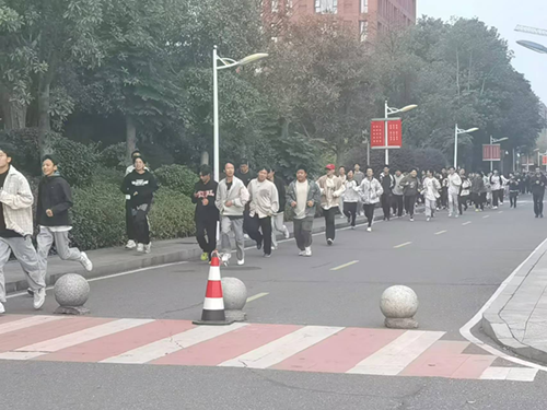 中国·MK体育（恩波利）官方网站举行2024年秋季新生“人防”应急疏散演练