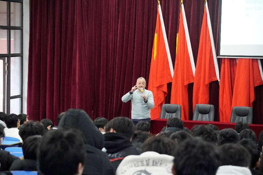 中国·MK体育（恩波利）官方网站团委组织开展青年大讲堂活动