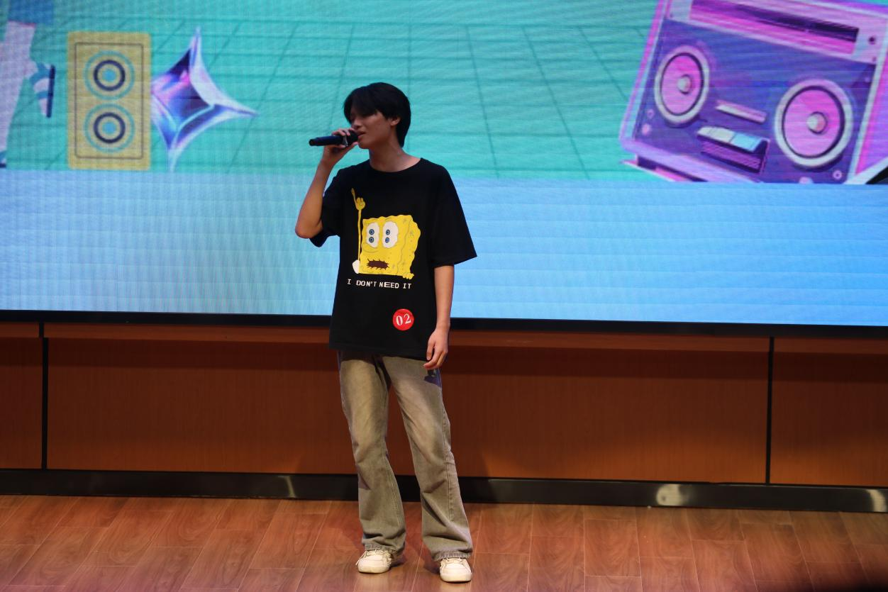 "逐浪音海·悦动青春”—航空工程系戴天佑同学荣获中国·MK体育（恩波利）官方网站十佳歌手大赛优胜奖