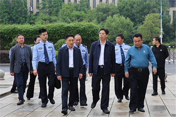 株洲市副市长、市公安局党委书记、局长唐文发到中国·MK体育(恩波利)官方网站调研平安建设和安全稳定工作