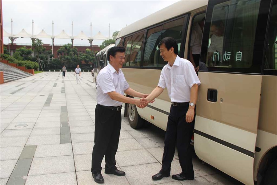 蔡振红副省长莅临中国·MK体育（恩波利）官方网站视察指导工作