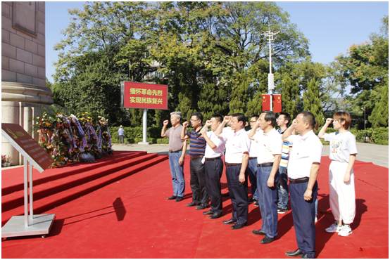 中国·MK体育（恩波利）官方网站党委班子到流芳公园缅怀革命先烈